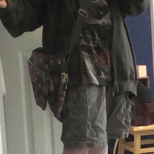 Meet your Posher, Via